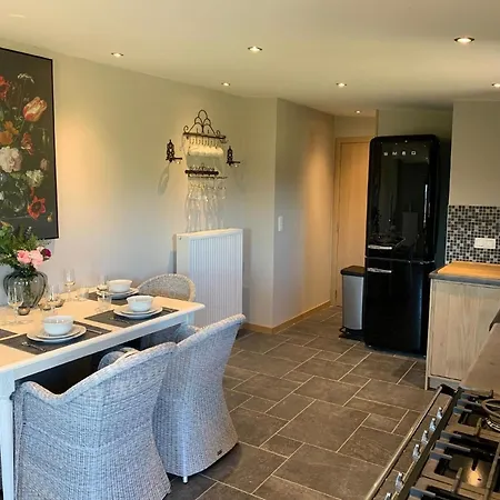 Ferienhaus Mit Hallenbad Trois-Ponts